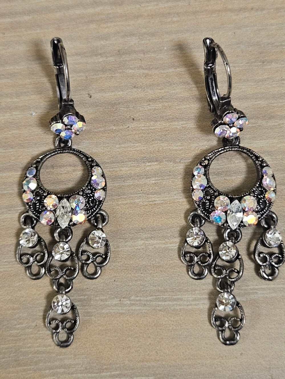 VINTAGE ANTIQUE SILVER TONE SPARKLY CRYSTALS CHANDELIER EARRINGS